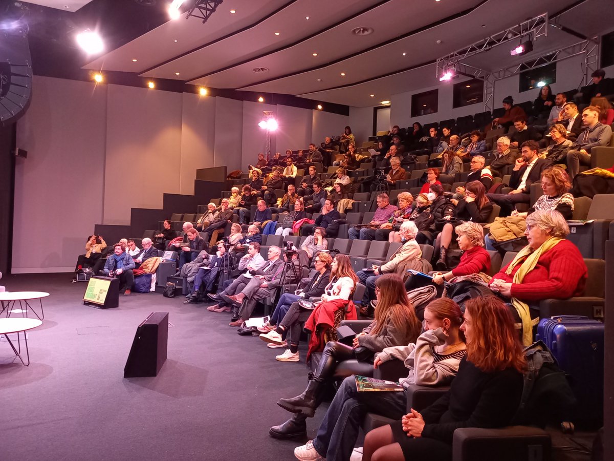 Veolia_FR's tweet photo. 🔌 Quelles énergies pour demain ? A quoi ressemblera le futur énergétique de la France et du monde ?

Retrouvez l'intervention de Jean-François Nogrette, Directeur Général Veolia France &amp; Déchets Spéciaux Europe, en direct de #lobs2049 👉https://t.co/pM2kDNuDB5 https://t.co/M9CtekaRBK