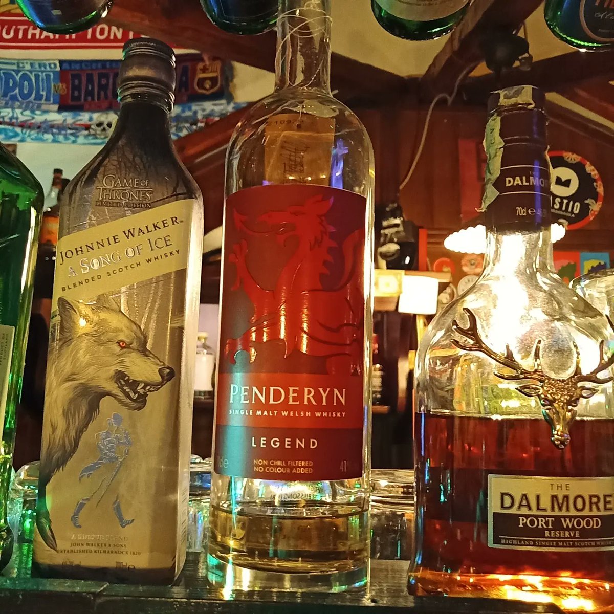Rich_P_J's tweet photo. I may be on my #hols but always happy to spot my @VenueCymru #partners and #friends while out and about! Great to stumble across @PenderynWhisky on the top shelf of this lovely watering hole in #Pompeii 🥃🏴♥️🇮🇹 A popular tipple too, as the bottle is almost empty!! #pub27 https://t.co/6iVYAarzng