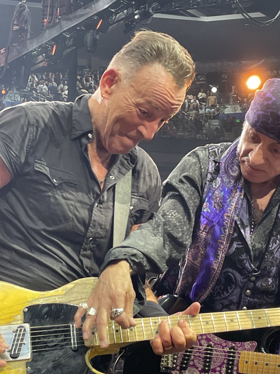 flswarty's tweet image. Ya Know - This world would be a much better and more peaceful place if everyone could take in just one @springsteen show.
#brucetampa #brucespringsteen #bruce2023 #Bruce 
Bruce Springsteen Makes Up for Lost Time With Heavy Tampa Tour Kickoff billboard.com/music/rock/bru… via @billboard