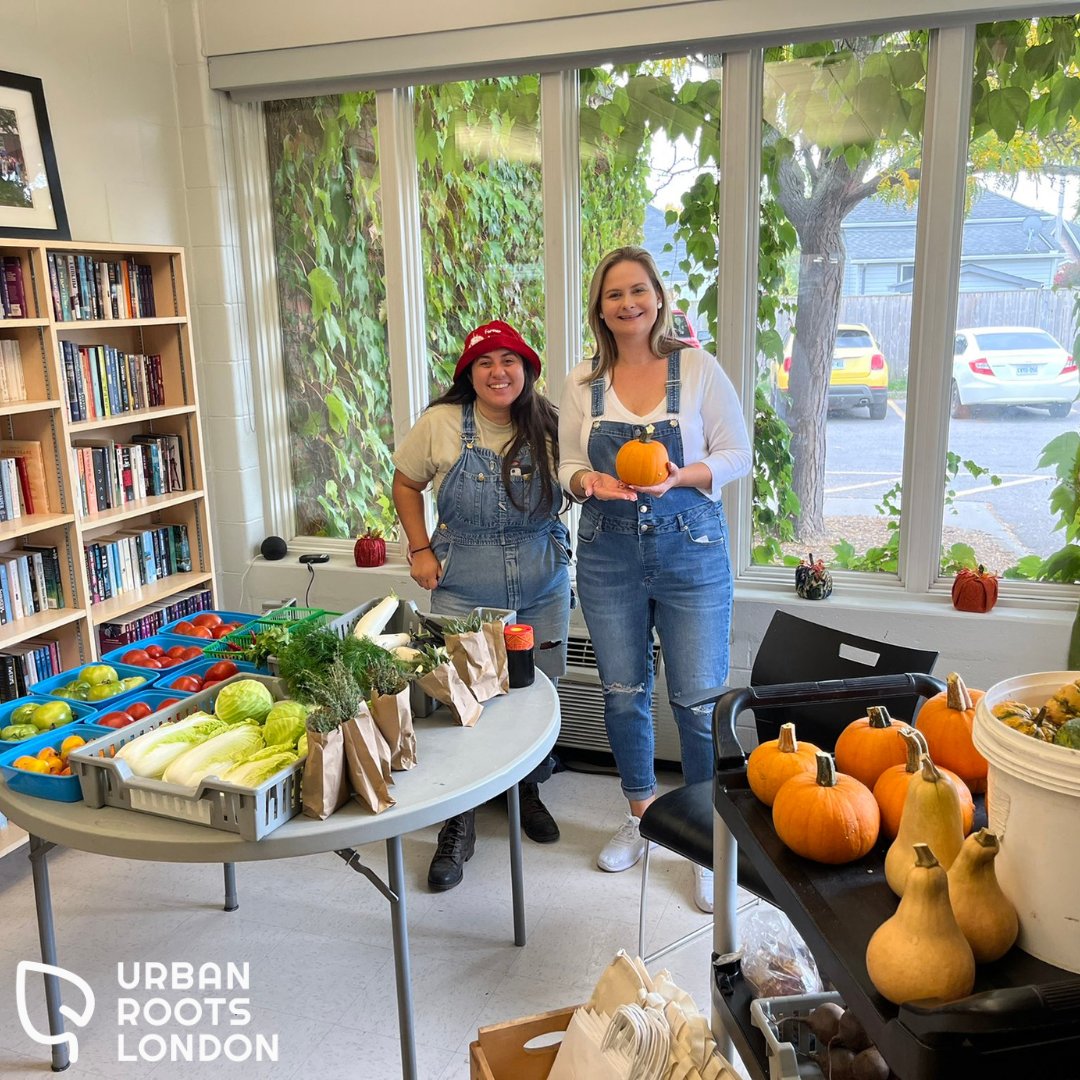 URL distributed 2,901 lbs to <a href="/CrouchNrc/">CrouchNRC</a> in the 2022 season! Their pop-up market served 398 families in the community!

We can't wait till 2023's community market! Help support the community markets by donating through the link in our bio!

#farmgatemarket #supportlocal