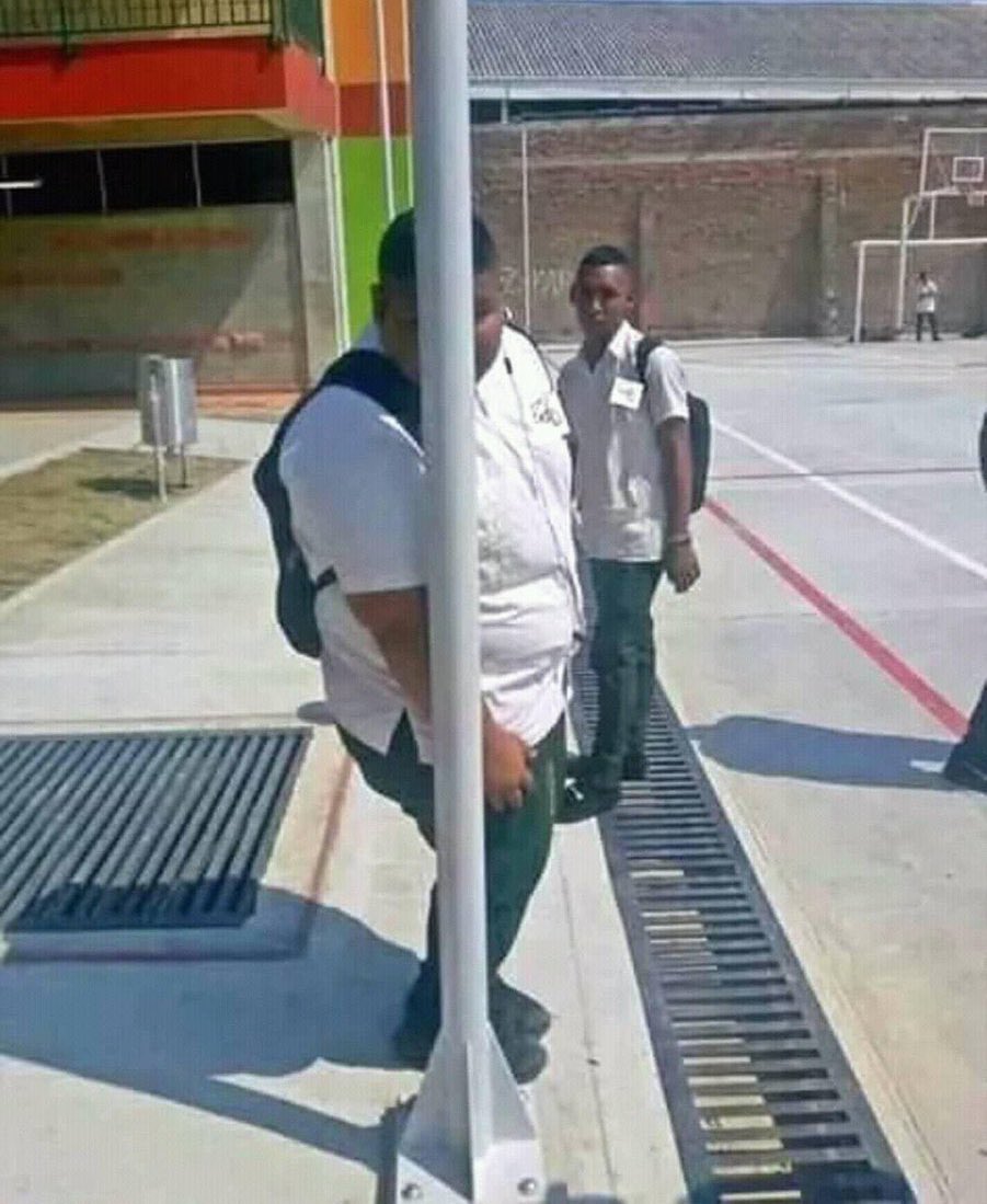 Şakaya vurarak saklamaya çalıştığım acılarım