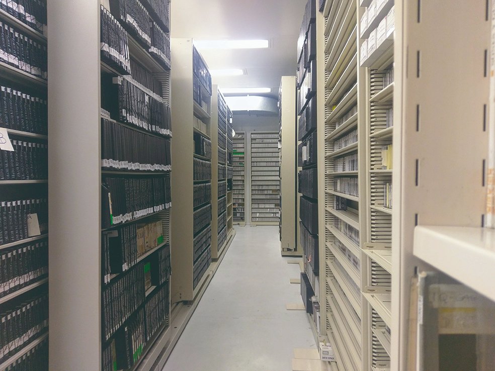 MiMuseoIndigena's tweet image. La #Fonoteca Henrietta Yurchenco @INPImx es una de las más importantes en México. Conserva +13,000 fonogramas: música, testimonios orales, celebraciones y cantos rituales, programas de radio, etc. Se nombra en honor a la pionera de la etnomusicología en nuestro país.
#AcervosINPI