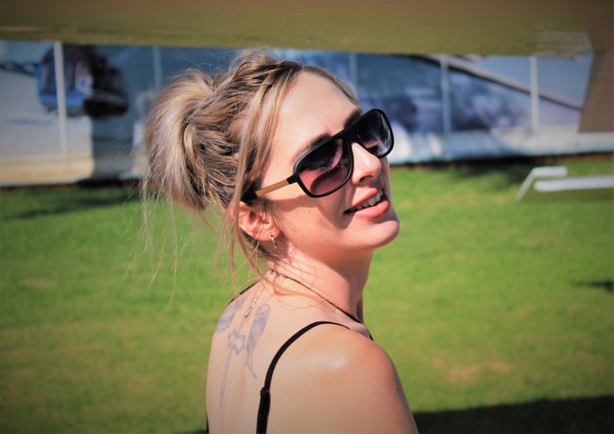 Minutes before the moment... https://t.co/djQvBeV3Rp https://t.co/MZXE5qCTyx