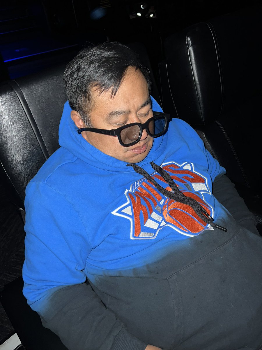 GabeBiwit10's tweet photo. Me when I saw Avatar 🥱 https://t.co/WWemIu1Ook