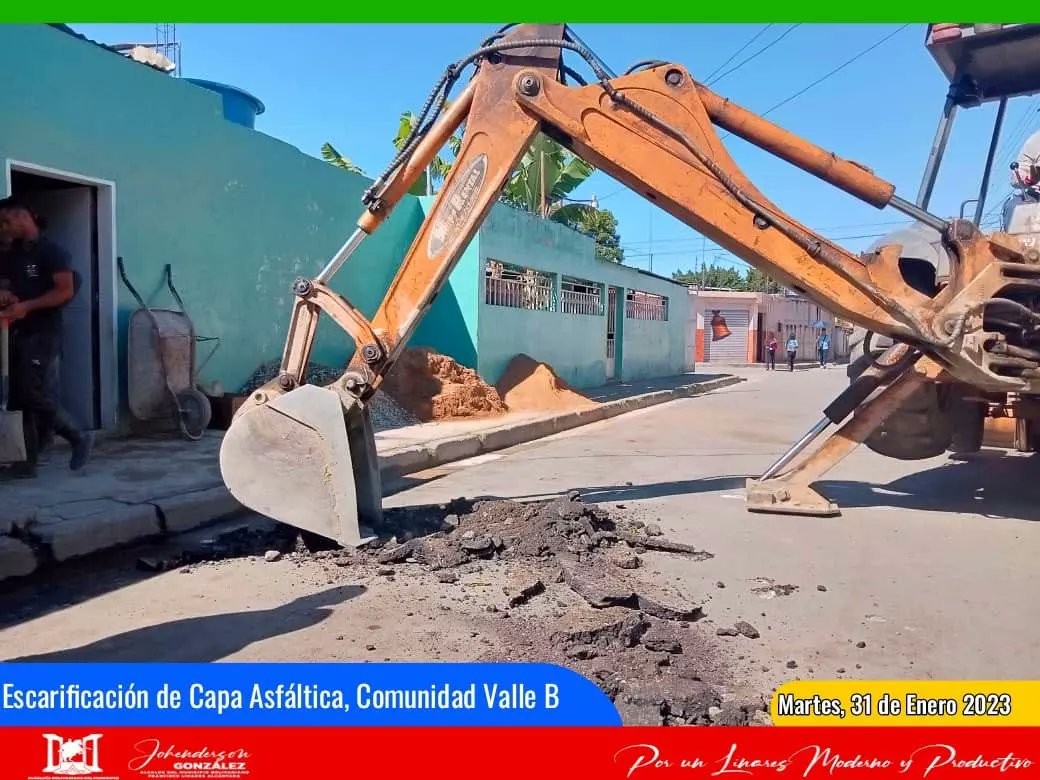 #31Ene | El equipo de Aguas Y Redes realiza escarificación de Capa Asfáltica, en la Calle Guárico, Comunidad del Valle B, avanzando con el 1x10 del Buen Gobierno implementado por nuestro Pdte. <a href="/NicolasMaduro/">Nicolás Maduro</a> y Gob. <a href="/Soykarinacarpio/">Karina Carpio</a>
#AperturaJudicial2023