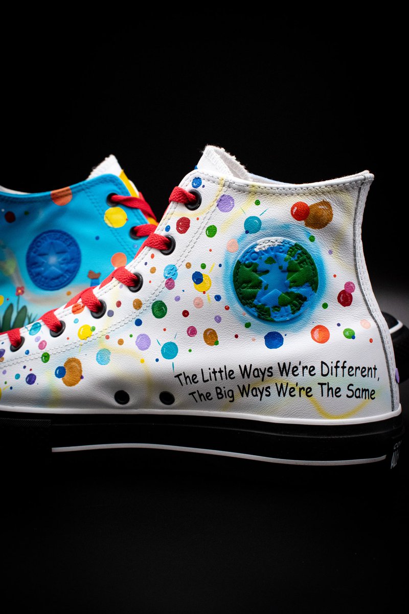 artbyartllc's tweet image. My good buddy @MTylerTSYLI has a new book out today and we had to cook up some kicks to match! Congrats on the new book! 
.
Laces: @litlaces 
.
#customshoes #angelusdirect #liquidkicksofficial #childrensbooks