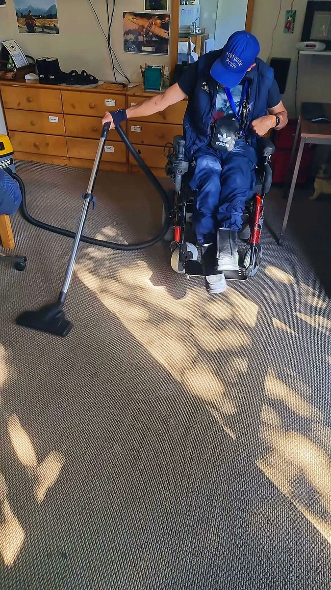 LauraFergWLG's tweet photo. At LFT we encourage independence in all it's forms. Here we find joy in chores and satisfaction in helping eachother to help ourselves. Active participation and contribution in all aspects of life is our Vision. https://t.co/GJBL9e5EEF