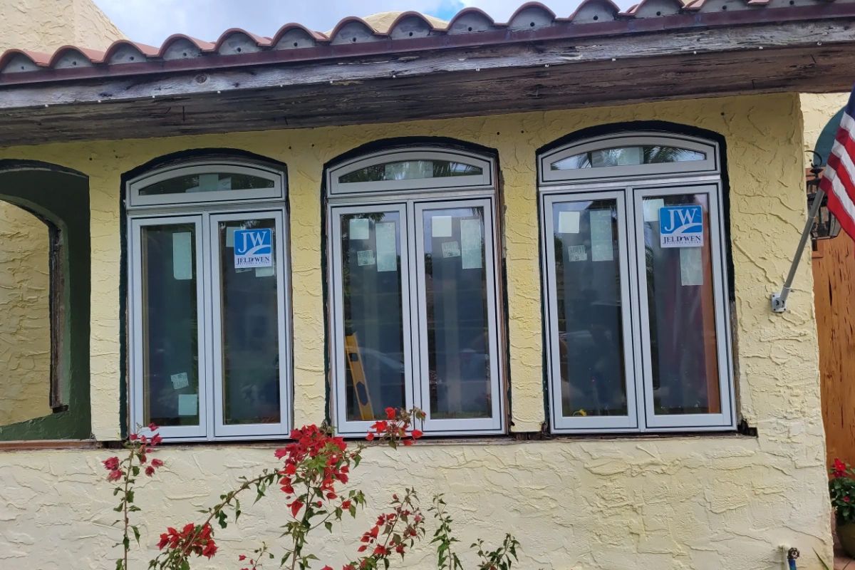 inc_nsi's tweet image. Finding the right windows that fit your home like a glove is easy when you call on the pros. Reach out today at (561) 841-1578 to learn more about our custom installations. #NSIWindows #WindowInstallations #WestPalmBeachHomes