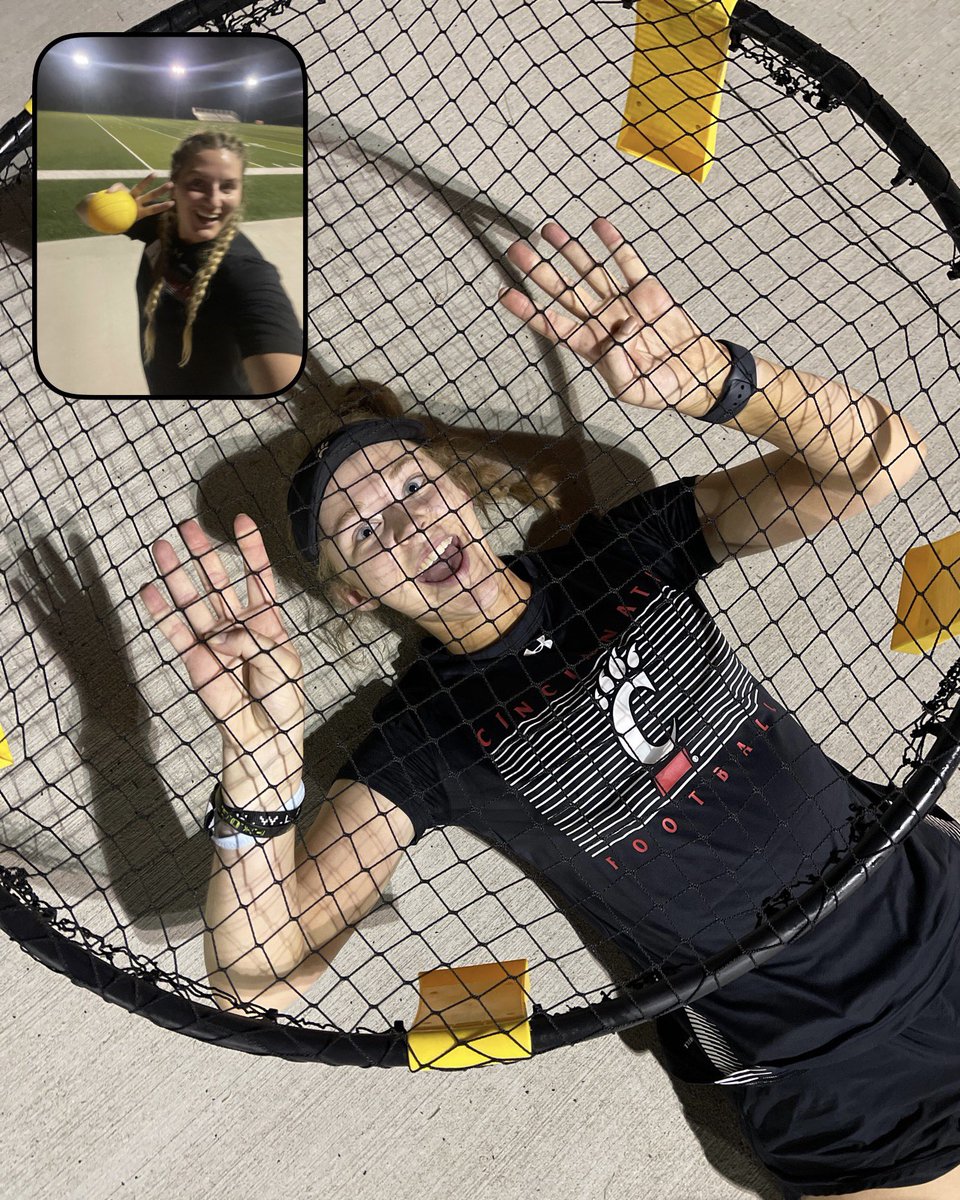 Kelsey Sharkey tweet media