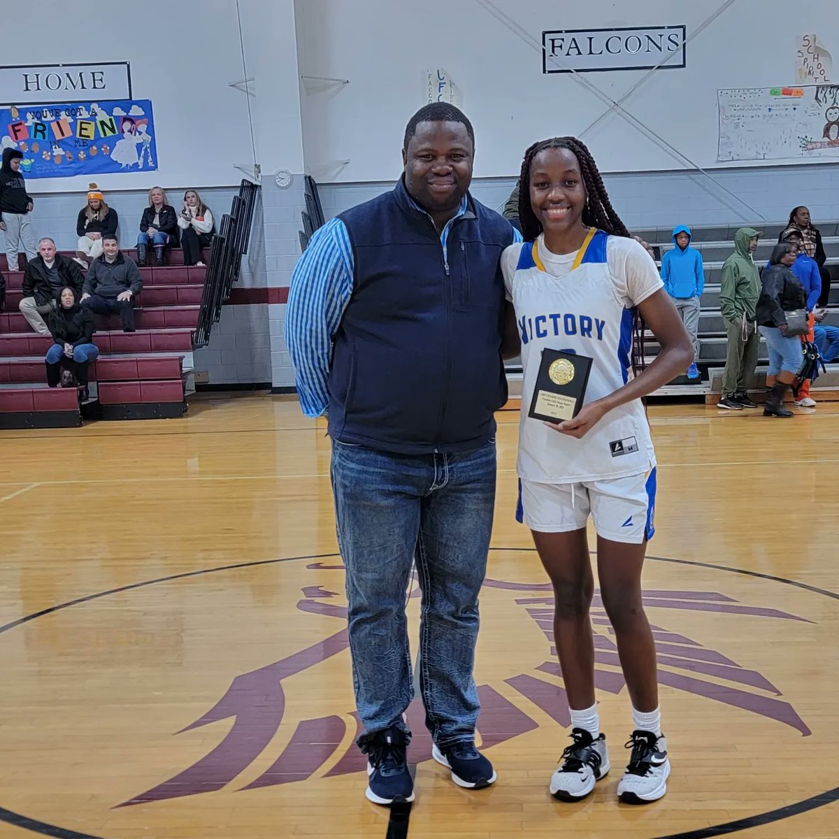 CghrMedia's tweet photo. π #CGHRMedia
#ChipChasingInvitational
π - @UFCA_WBB
FINAL
@VCCSAthletics - 61
VS
@1of1PrepWBB Black - 76
#1of1Prep
MVP
2023 - Guard - Aaliyah El @Liyahel05 - 19 Pts
#Victory
MVP
2023 - Guard - Lydia Barbirye - 21 Pts
#NCBallers
#CarolinaGirlsHoopsReport https://t.co/M5rY3l1iWp