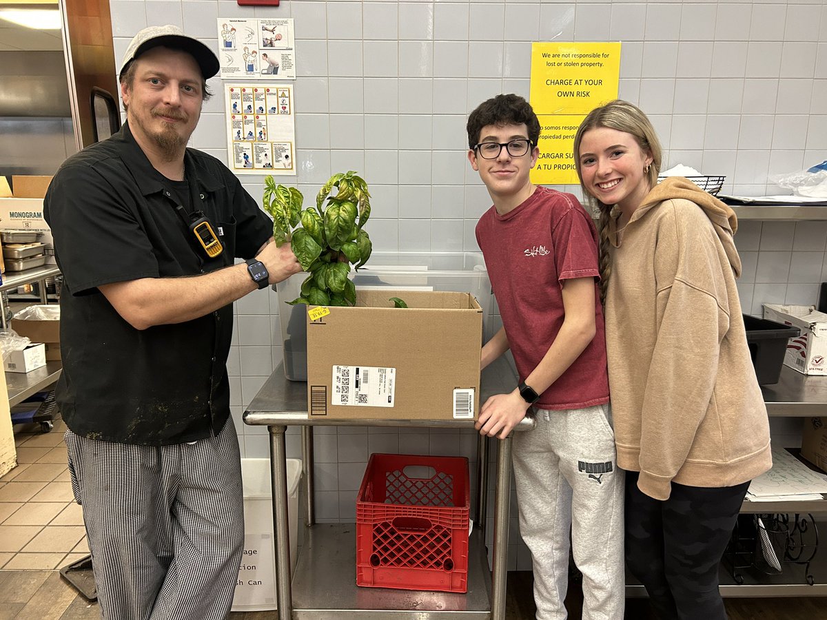 AngeloMilicia's tweet photo. From the hydroponics setup in our Life Science Innovation Lab to the dinner table at @CathedralKitch. Very proud of all that our students at @camdencatholic learn by doing! #ImagineCreateInnovate #ExperientialLearning #CatholicSchoolsWeek2023 https://t.co/IU0WfYIF66