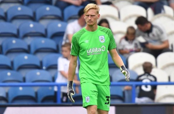 LiveTransferNew's tweet photo. Crawley Town are set to sign Huddersfield Town goalkeeper Ryan Schofield on a loan deal https://t.co/NHikLGgQB0