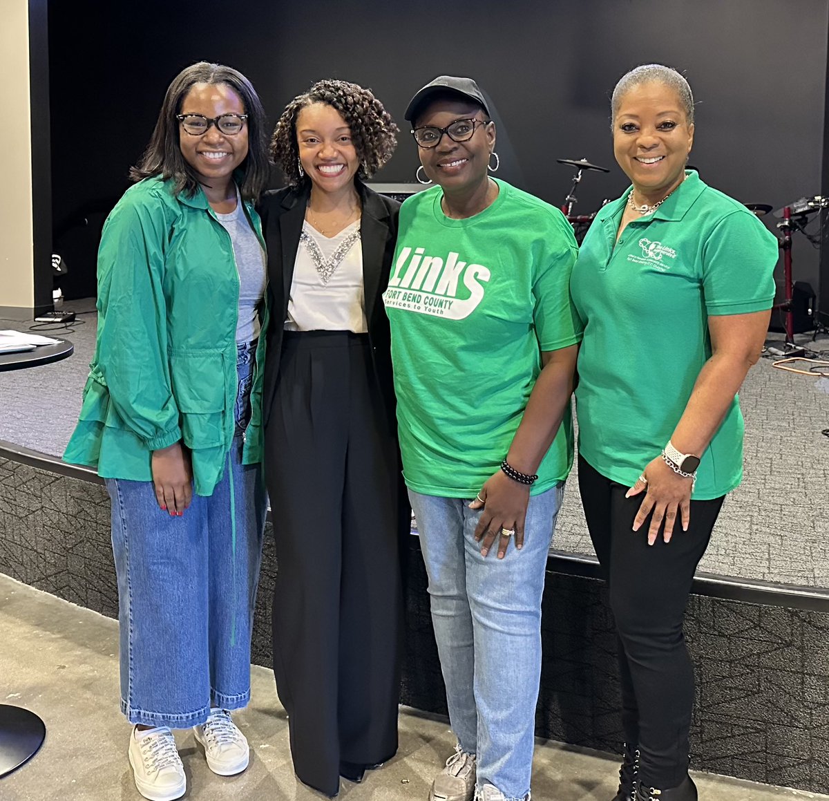 Katherine Thomas tweet media