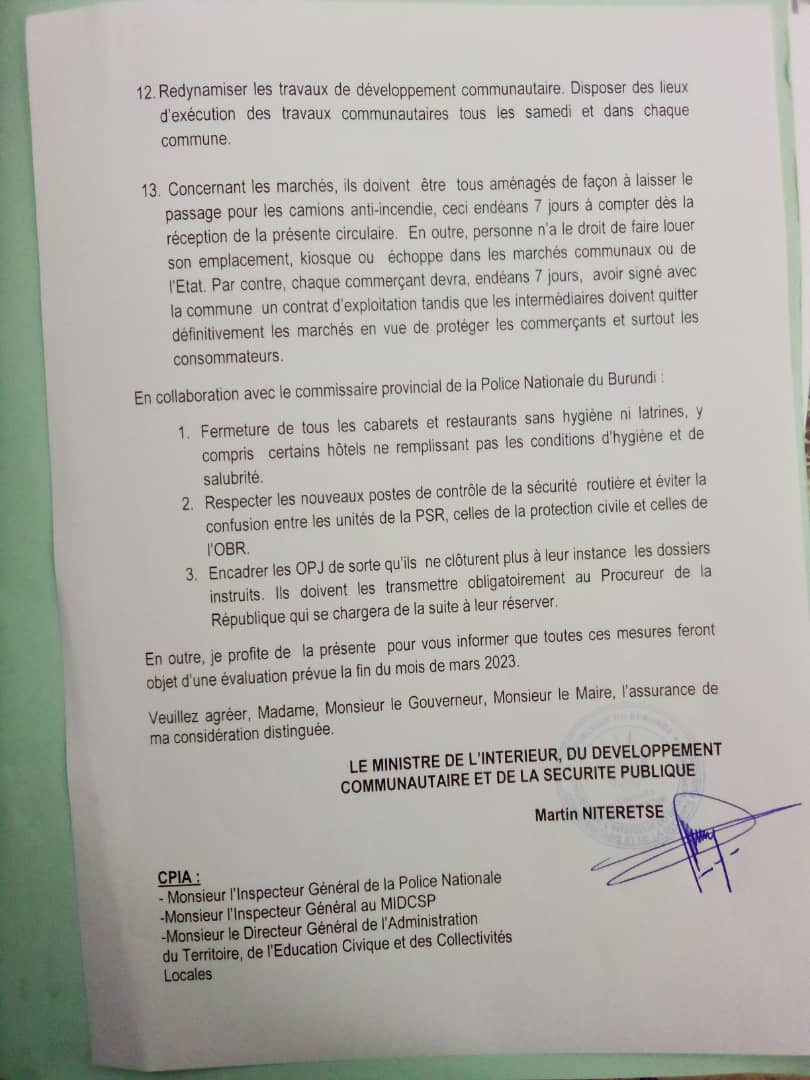 claudekubwi's tweet image. Hamwe iz'ingingo zoja munguro ntakeka igihugu cohatorera akoyokwe.#imigambwe ikore amanama ibimenyesheje itarinze gusaba uruhusha,#inzu za nyakatsi zisezerewe n'ibindi n'ibindi....