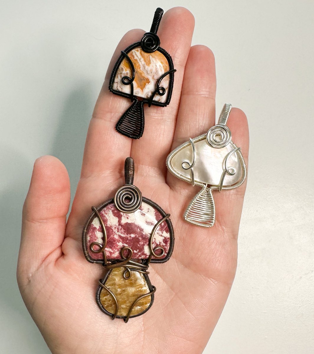 something about these mushie pendants🍄

coming to my shop Feb. 3rd at 8pm est