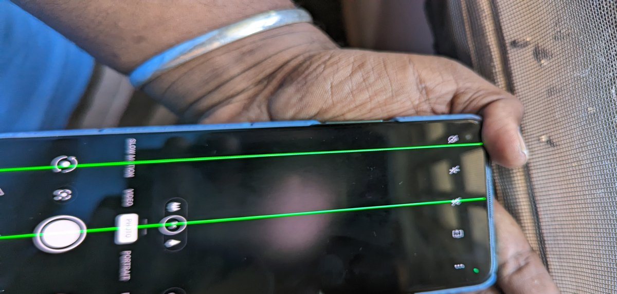 glaxmancse's tweet image. I am a 1+ user since 2017. Currently using oneplus 8T. But after updating my device to Android 13 the phone showed a green line. After some days now  3 lines.2 green 1 pink. Colourful life OnePlus code #OnePlus #OnePlus_IN  #OnePlus_Support @OnePlus_IN @OnePlus_Support @oneplus