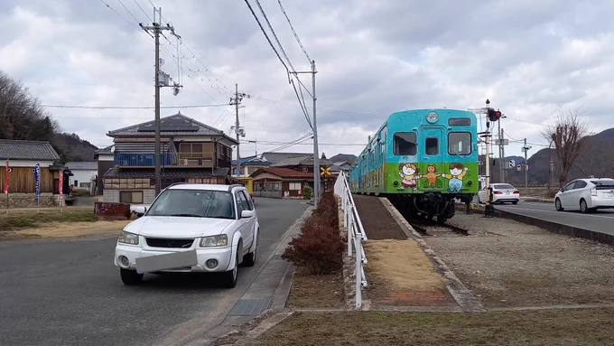 親戚の家に行ったついでに鍛冶屋線の廃線跡を見てきた鍛冶屋線 市原駅跡にて 