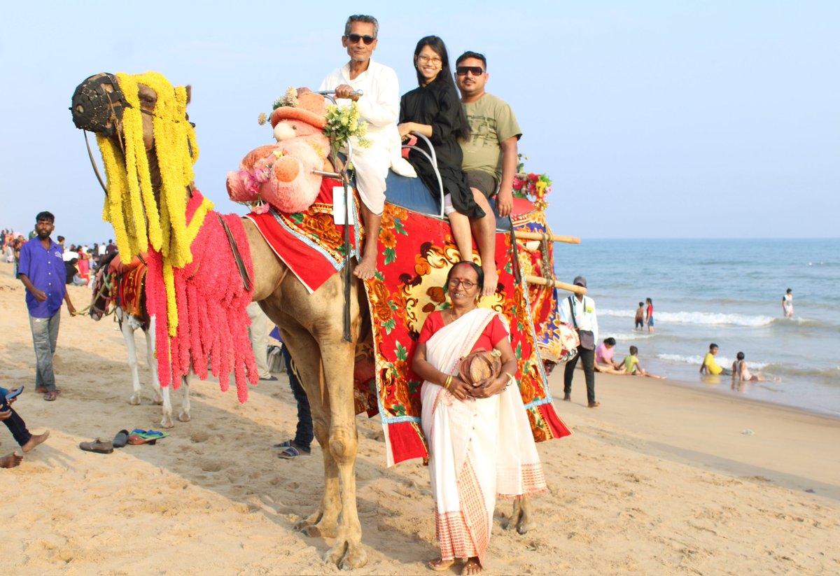 Family tour
#Puri #Odisha 
#sealover
#camelride