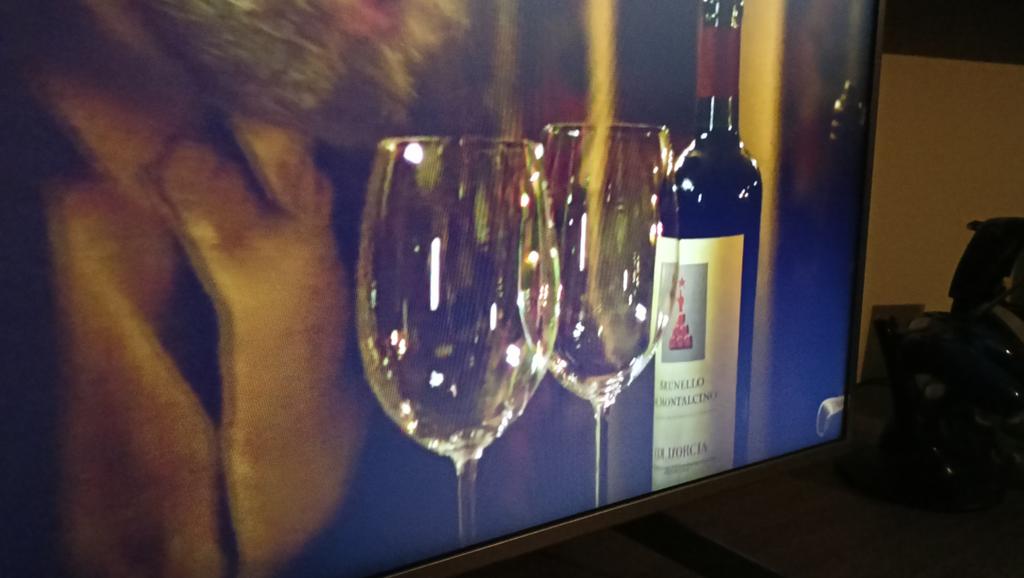 Lucasettecinque's tweet image. Brunello di Montalcino dell'azienda Col d'Orcia nel terzo episodio di The last of us. Sorpresa!! 
#coldorcia #TheLastOfUsHBO
