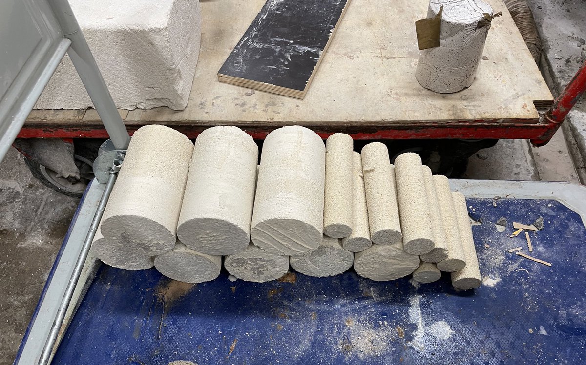 Some serious coring today at the University of Dundee <a href="/UoD_Geotechnics/">UoD Geotechnics</a> lab in a truly international fashion! This calcarenite material came all the way from our friends in 🇮🇹😀. Check out <a href="/MatteoCiantia/">Matteo Ciantia 🇬🇧🇮🇹</a> for previous work on the mechanical performance of this porous soft rock!