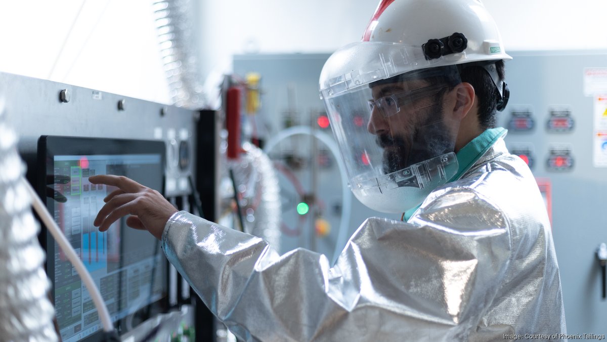 Techstars Boston Accelerator (@techstarsboston) on Twitter photo Congratulations to <a href="/Techstars/">Techstars</a> #Boston alum <a href="/PhoenixTailings/">Phoenix Tailings</a> (2020) on opening the first rare earth metal refinery in the U.S. - and many thanks to <a href="/hannah_reports/">Hannah Green</a> for the great coverage!
Read more on this exciting development here:
tsta.rs/6HMC50MFsUC Congratulations to <a href="/Techstars/">Techstars</a> #Boston alum <a href="/PhoenixTailings/">Phoenix Tailings</a> (2020) on opening the first rare earth metal refinery in the U.S. - and many thanks to <a href="/hannah_reports/">Hannah Green</a> for the great coverage!
Read more on this exciting development here:
tsta.rs/6HMC50MFsUC