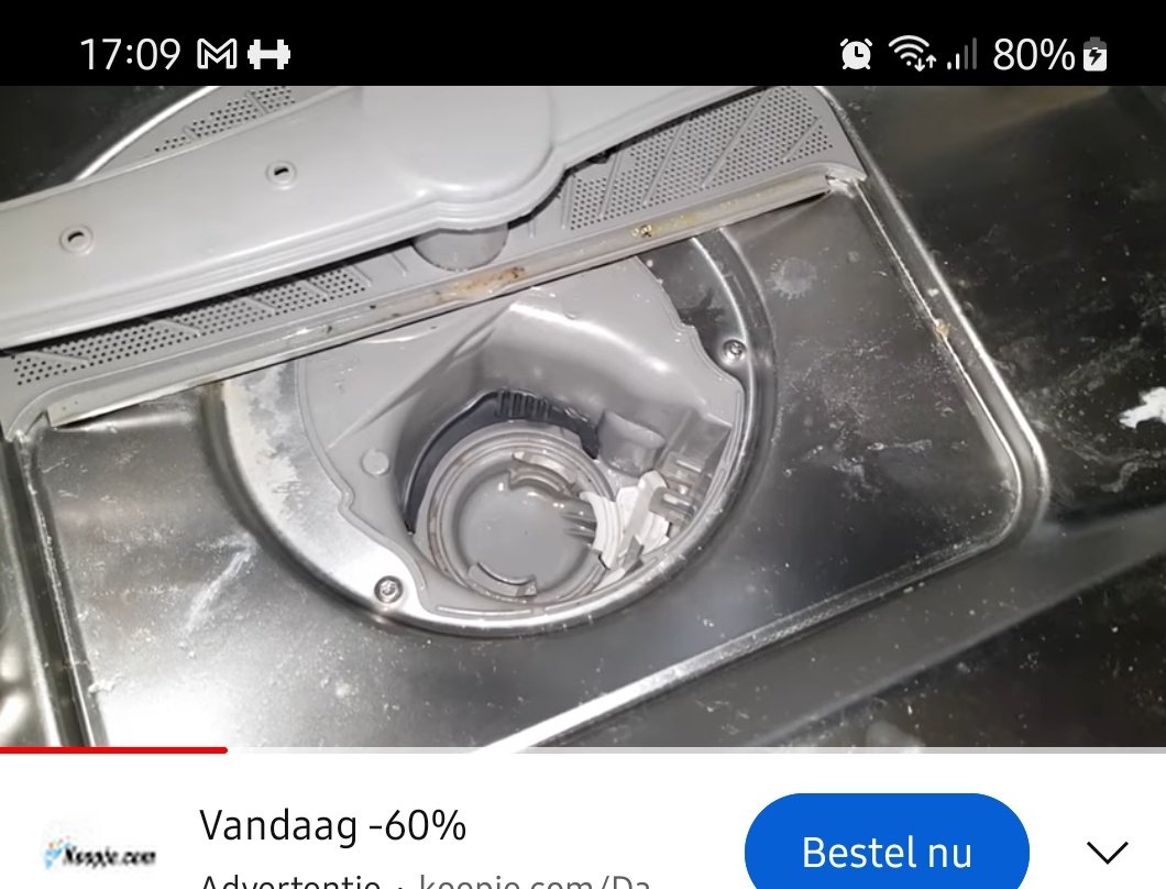 Marjolein1402's tweet photo. Of je repareert ff eigenhandig de afvoerpomp van je vaatwasser (en vond een rozijn die de waterafvoer blokkeerde)!
πͺ πͺ
#girlpower en oja #LangLeveYouTube π₯³ https://t.co/It8c5QFDeC
