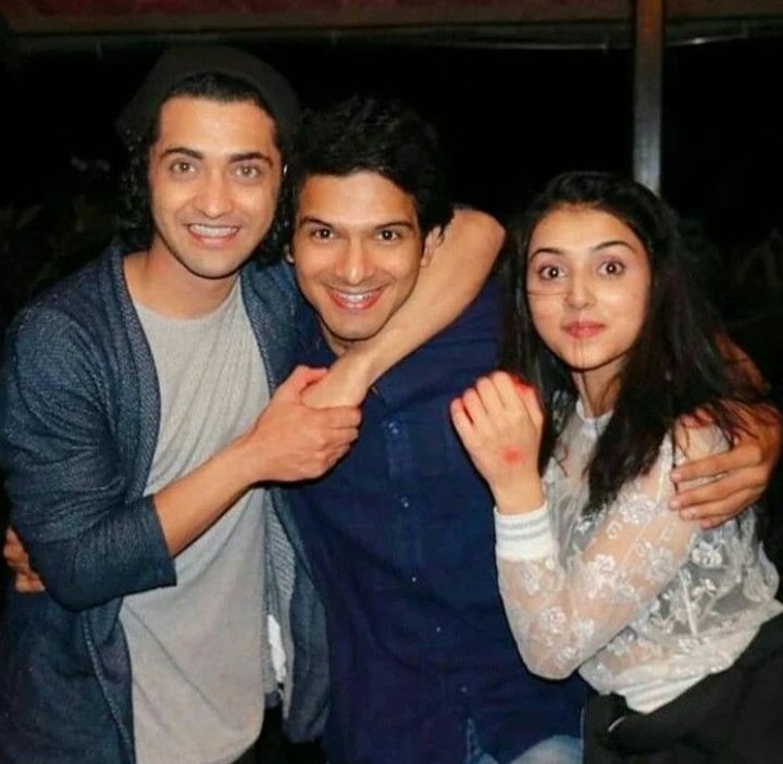 radhakanhaa's tweet photo. #sumant this bond gonna missed everywhere❣️😍
@Beatking_Sumedh @Kingbasantbhatt
especially in Radha Krishna
.
.
WE MISS RADHAKRISHN https://t.co/QKtPKvvzXX