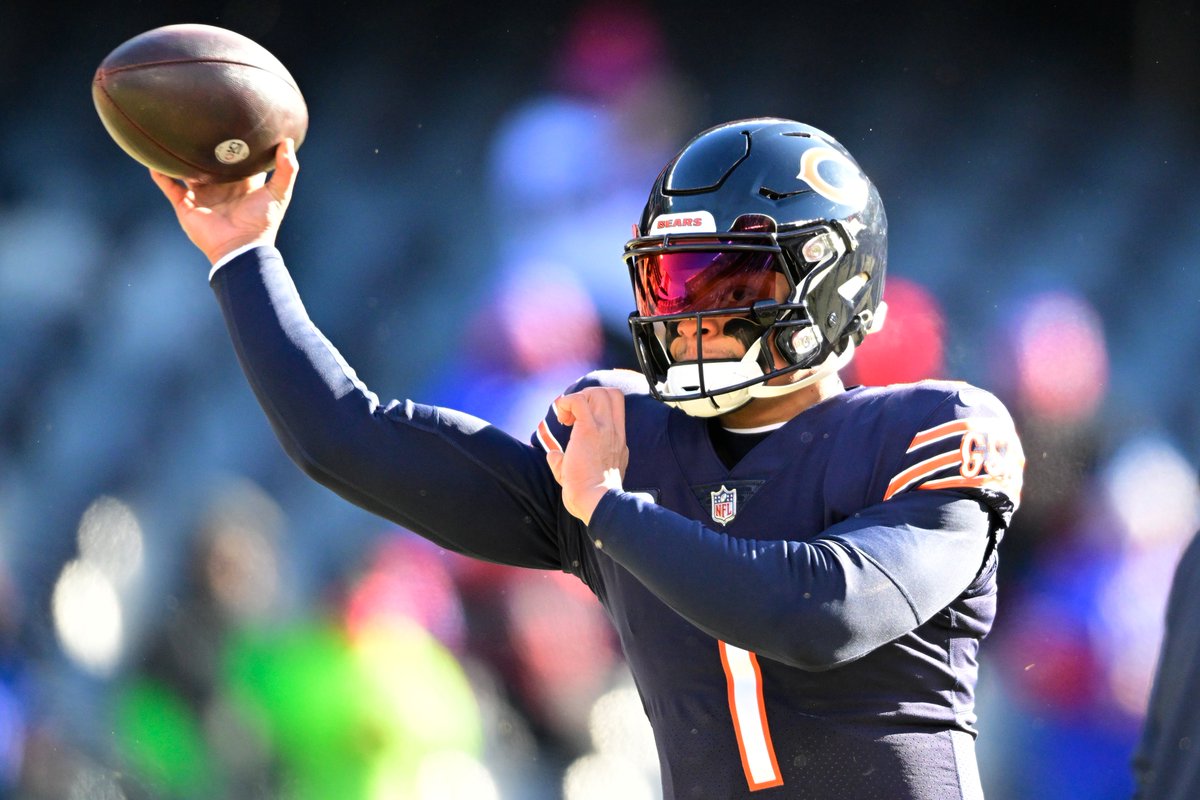 brgridiron's tweet photo. Which QB will get to a Super Bowl first? https://t.co/rfB96Xya6H
