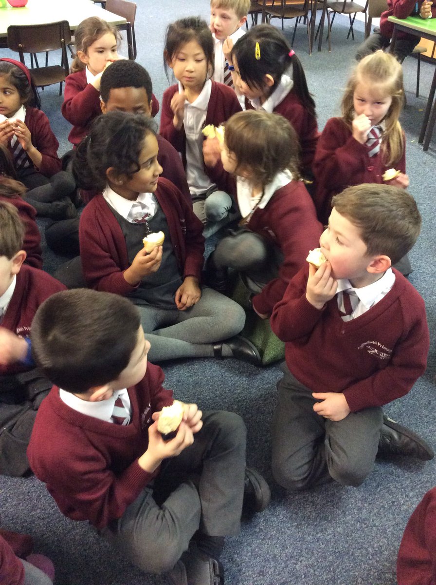 TyntesfieldCM's tweet photo. Eating the bread we made last week after reading ‘The Little Red Hen’. It was very nice! https://t.co/6RSYotUYoP