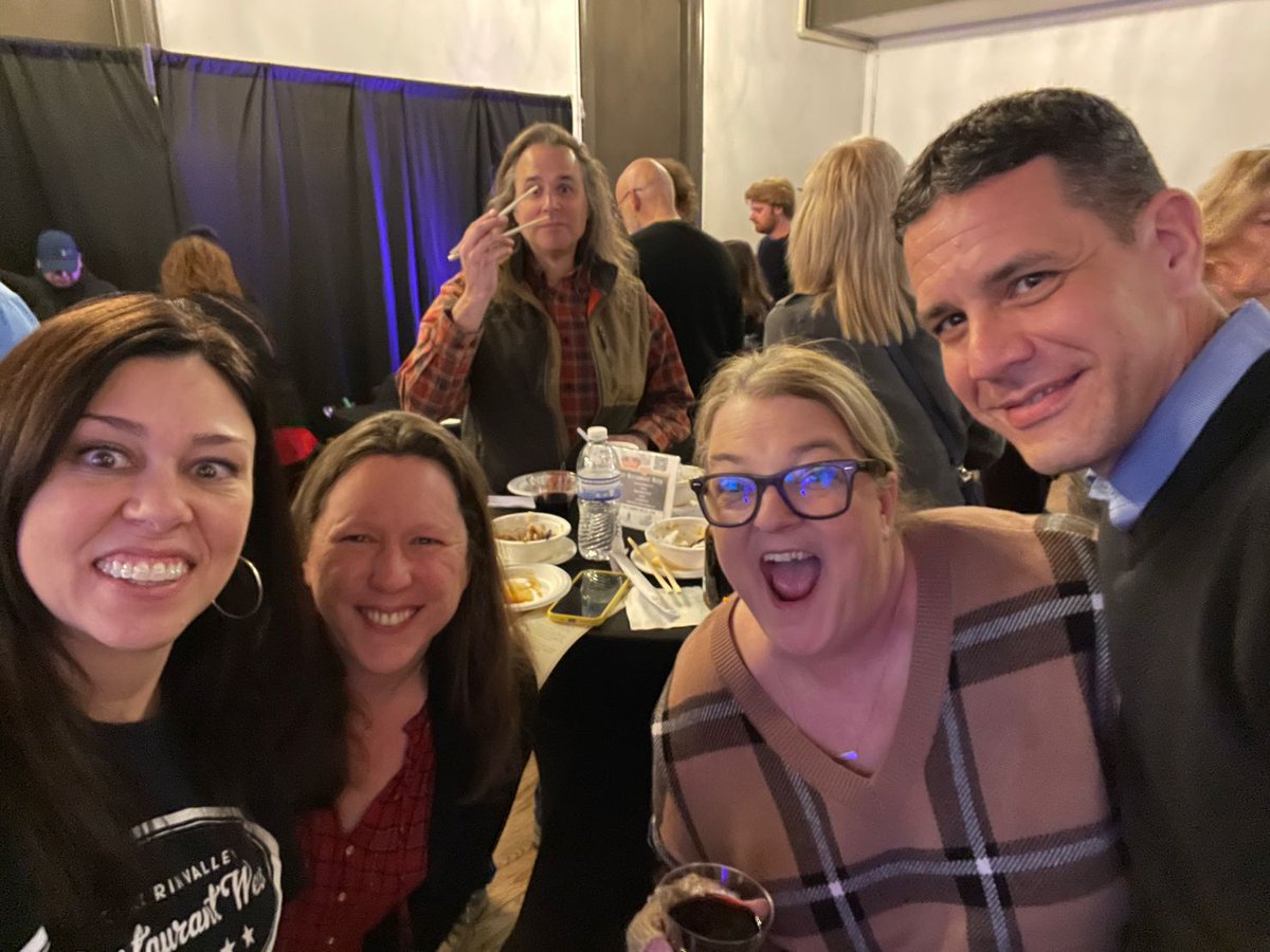 We love supporting great local events for our local Chamber of Commerce. It's restaurant week in the Chagrin Valley.