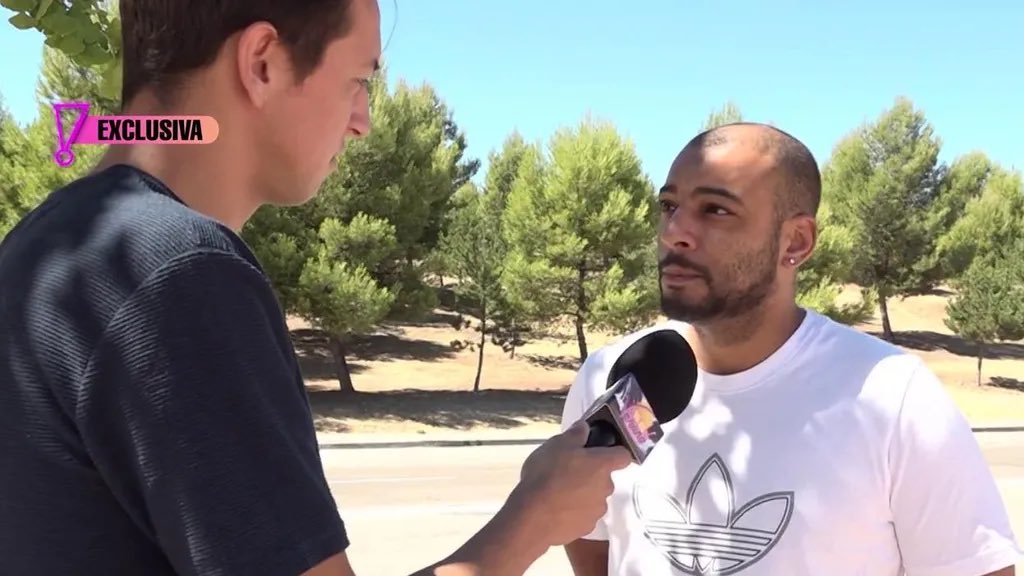 🚨 #ULTIMAHORA 🚨

💥Soufiane Amrabat acaba de aterrizar en el aeropuerto de Barcelona.