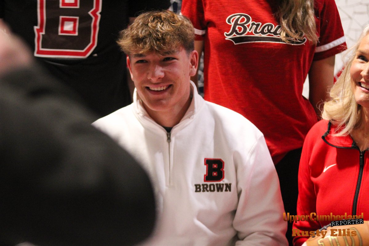 U_C_Reporter's tweet photo. Cookeville senior Brock Owen signed his NLI on Tuesday to continue his football and academic career at Brown University after graduation. STORY and PHOTOS: https://t.co/iCs2xQFkYX #UCReporter https://t.co/kYAS7vLxwm