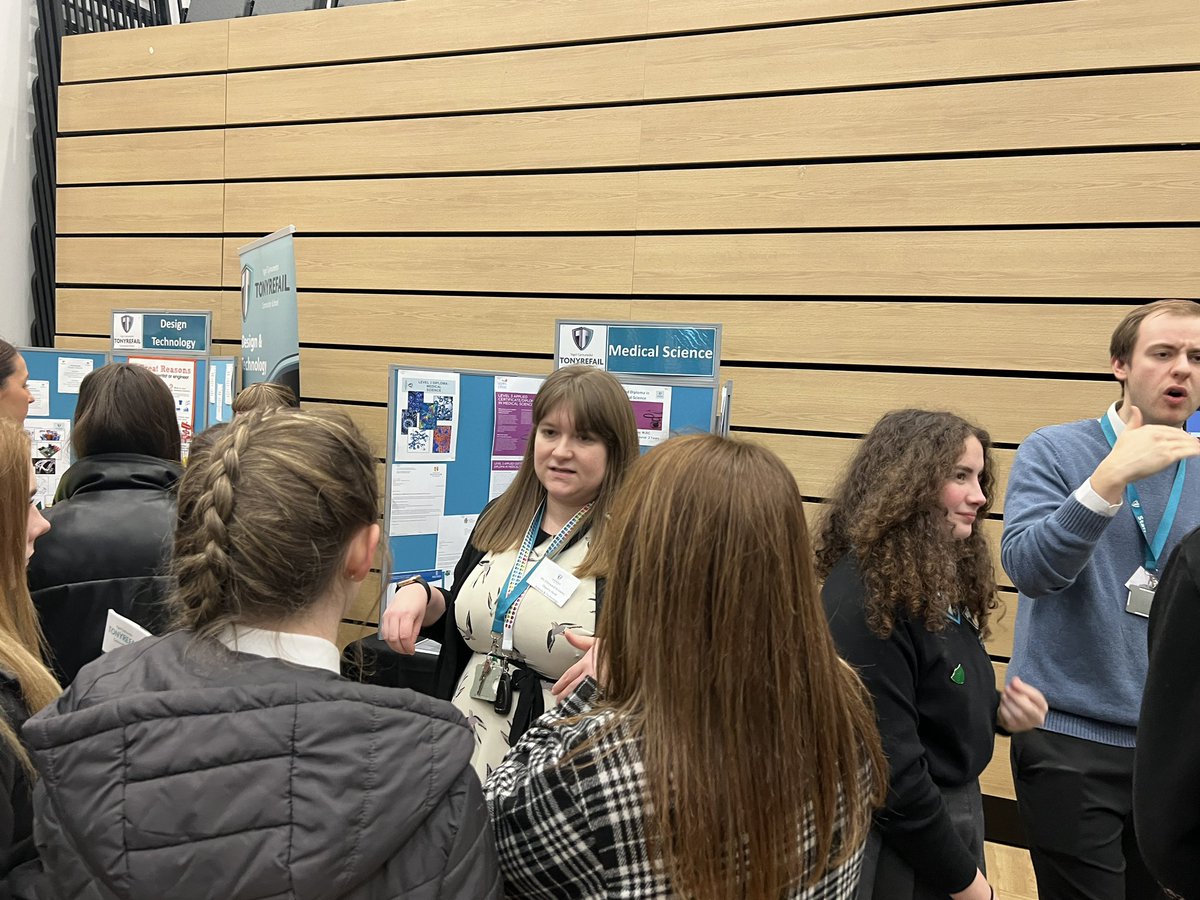 Tonyrefail Community School tweet media