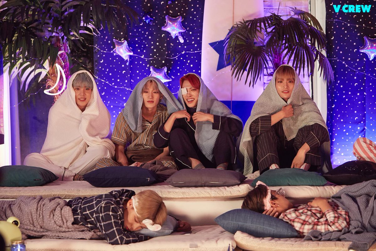 C8MPASS's tweet photo. 📸 . . . ❛ 𝐂𝟖𝐌𝐏𝐀𝐒𝐒 (나침반) — #𝓙oinC8잠옷Party on VLIVE + 2 YEARS !
¡ATINY! ¿Te divertiste festejando con nosotros este #C8MPASS𔘓2ndYEAR? ¡Estamos muy felices de poder seguir a tu lado! ☆
📢 #C8MPASS #나침반 #OneToAll #AURORA https://t.co/OQDxJePzvh