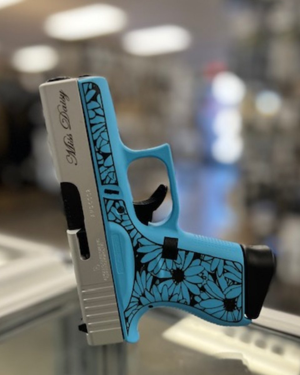 TSRQC's tweet photo. Well hello Miss Daisy. π
#tsr #tedsshootingrange #fyp #guns #pistols #abolishnfa #shallnotbeinfringed #2a #firearms #glock #9mm https://t.co/DiCEOR8ccC