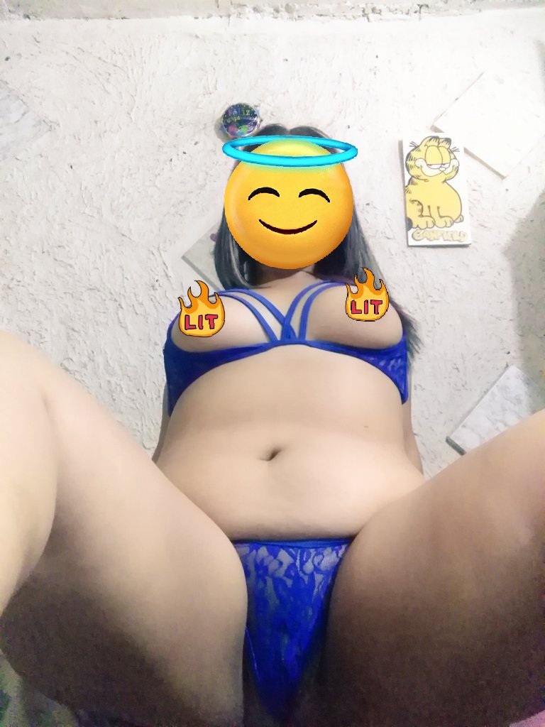 angelitahndz25's tweet photo. Hoy debajo de ese uniforme tengo esoo.. Vamos a ver quien se lleva su  🎫 hoy disponible hasta las 8pm🍆💦🤤😈🔥 https://t.co/89xRkQHrl6
