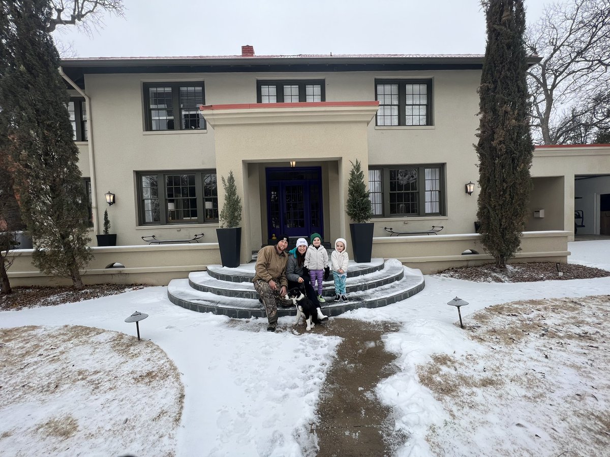 TarletonPrez's tweet photo. The most beautiful campus, @TarletonState ❄️☃️💜 https://t.co/CGTuqySJTl