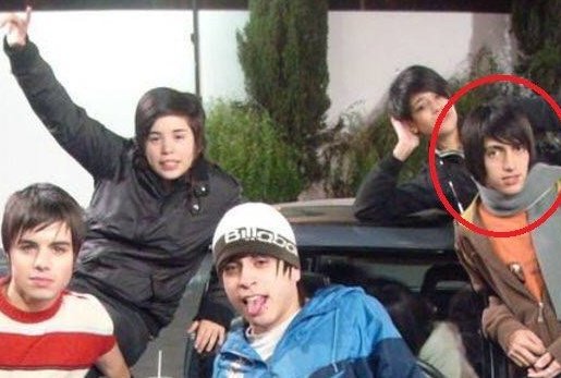 ReynaTarantula's tweet photo. Nunca olviden q este violento, condenado por terrorismo en Chile, acá también cometio todo tipo d tropelías q merecería cadena perpetúa
Era flogger, pasaba sus dias en los SHOPPING donde se juntaban los floggers y ahora se dice Mapuche??🤦🏻‍♀️
#Maputrucho
#NoSonMapuchesSonTerroristas https://t.co/XlUYU0BOOH