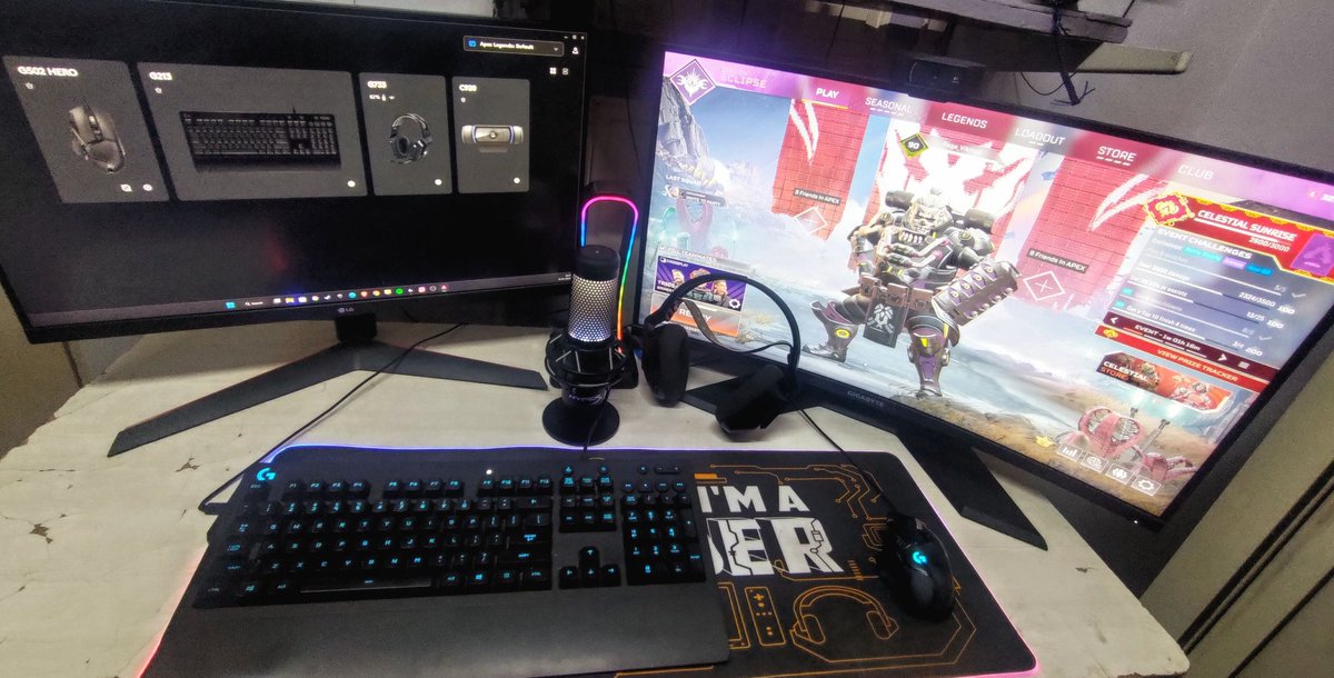 NameIsFenil's tweet photo. @redmagicgaming Not much.. but i love it ❤️❤️❤️❤️ https://t.co/tHA65ZCh8h