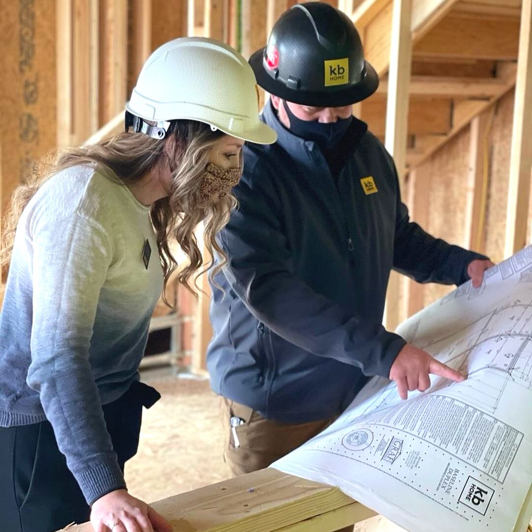 kbhome's tweet image. No two KB homes are ever the same. 

That's because we give you the ability to personalize your new home, from floor plan and exterior style, to design choices and where you live in the community. #KBHome 

Learn More! → ms.spr.ly/60115DdpH 

#HomeGoals #PersonalizedDesign