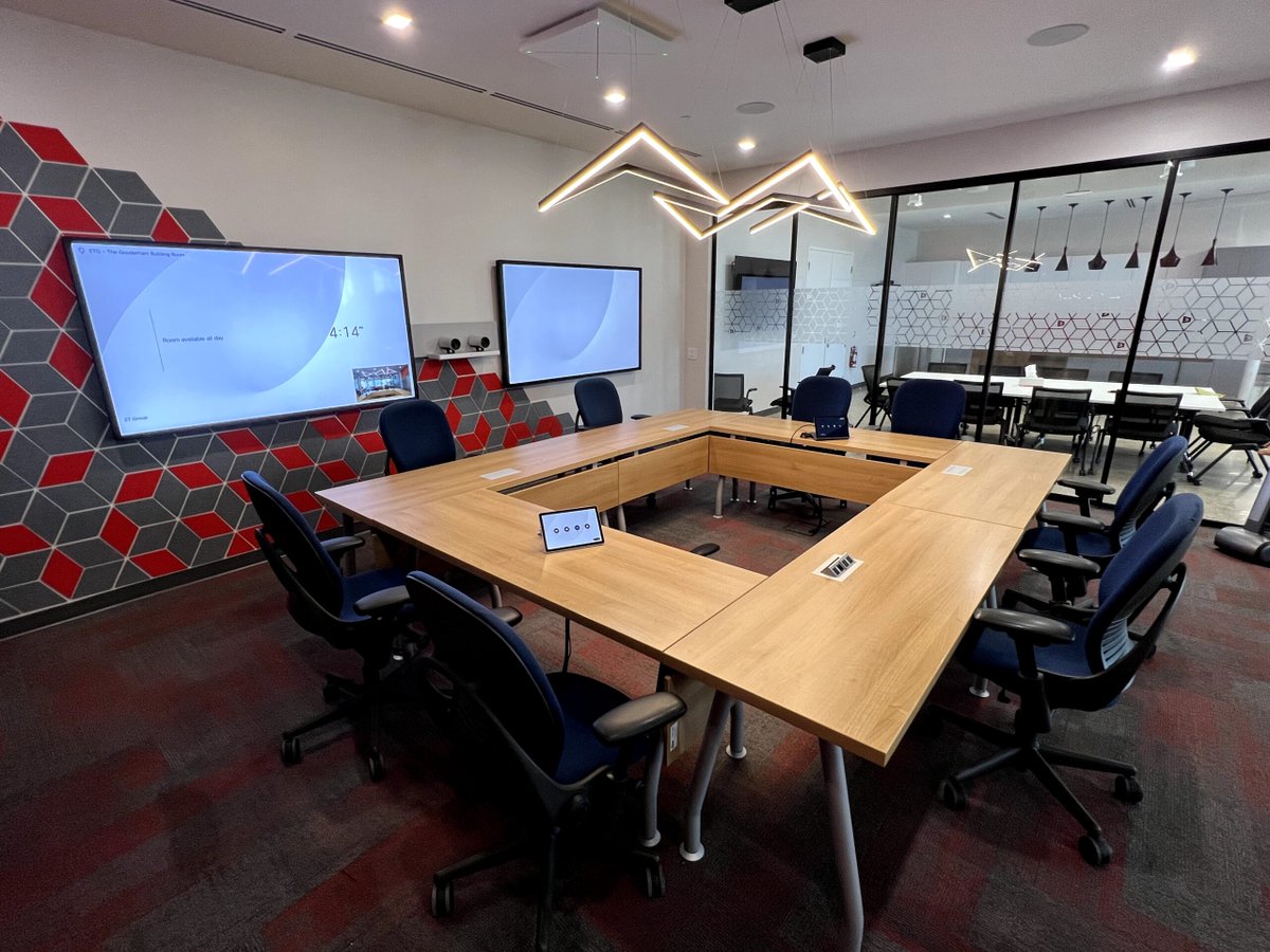 When every meeting has a different #Purpose, every meeting also has different space requirements. 

That’s why the #Flex Space is a synergy space designed to be redesigned, giving you the flexibility and versatility you need.

Learn more about Flex Spaces hubs.li/Q01zNg3v0