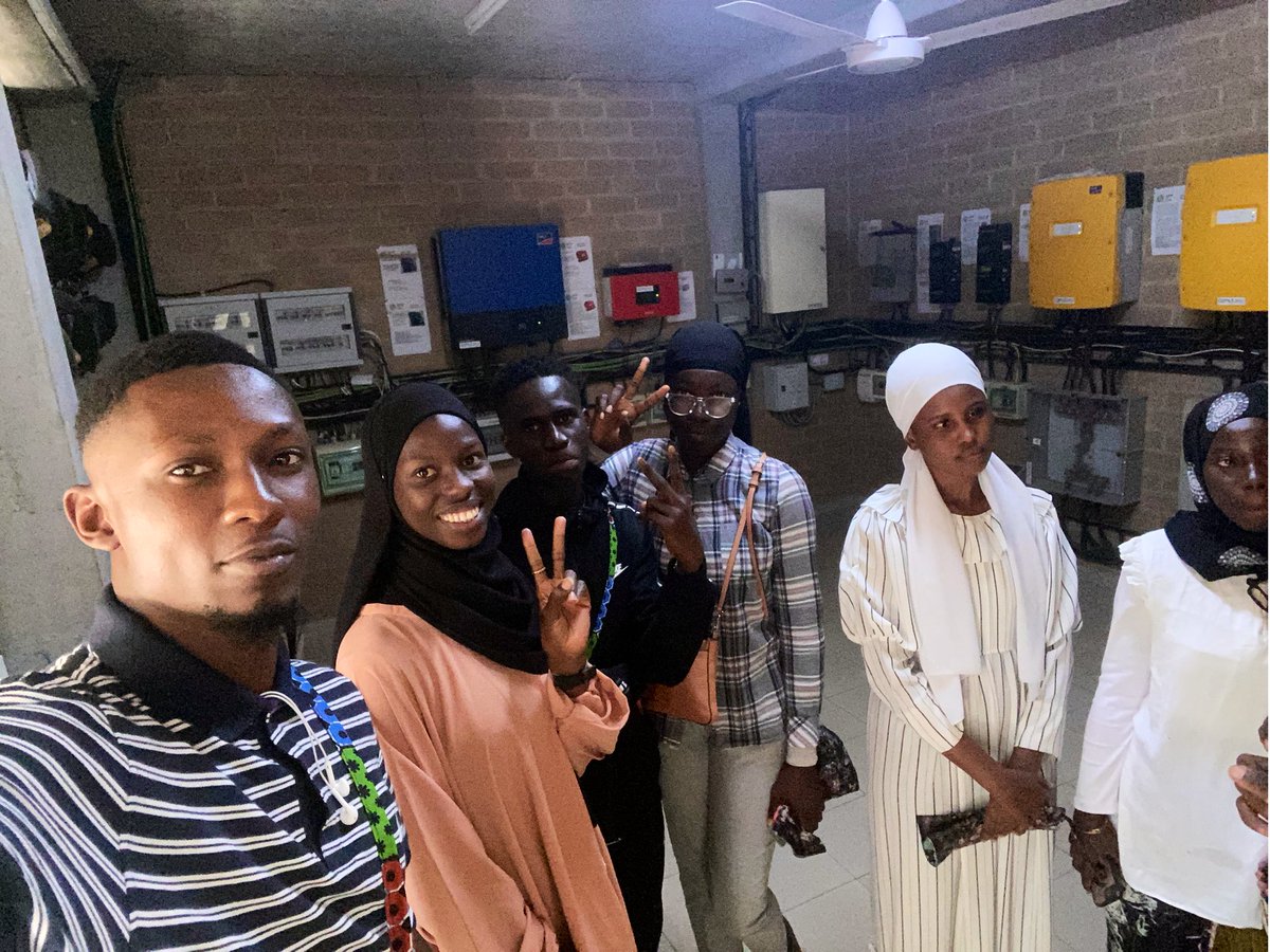 muhammed_hydara's tweet photo. Earlier today, I joined Wasteaid Gambia and Fandema's ( Mbolo Association) eloquent training on circular economy (zero waste) to propel the agenda of civic consciousness towards waste management. 

Thank you Becky and Aunty Sylvia for the opportunity 🫶🏾🇬🇲. https://t.co/CFz0M734vm