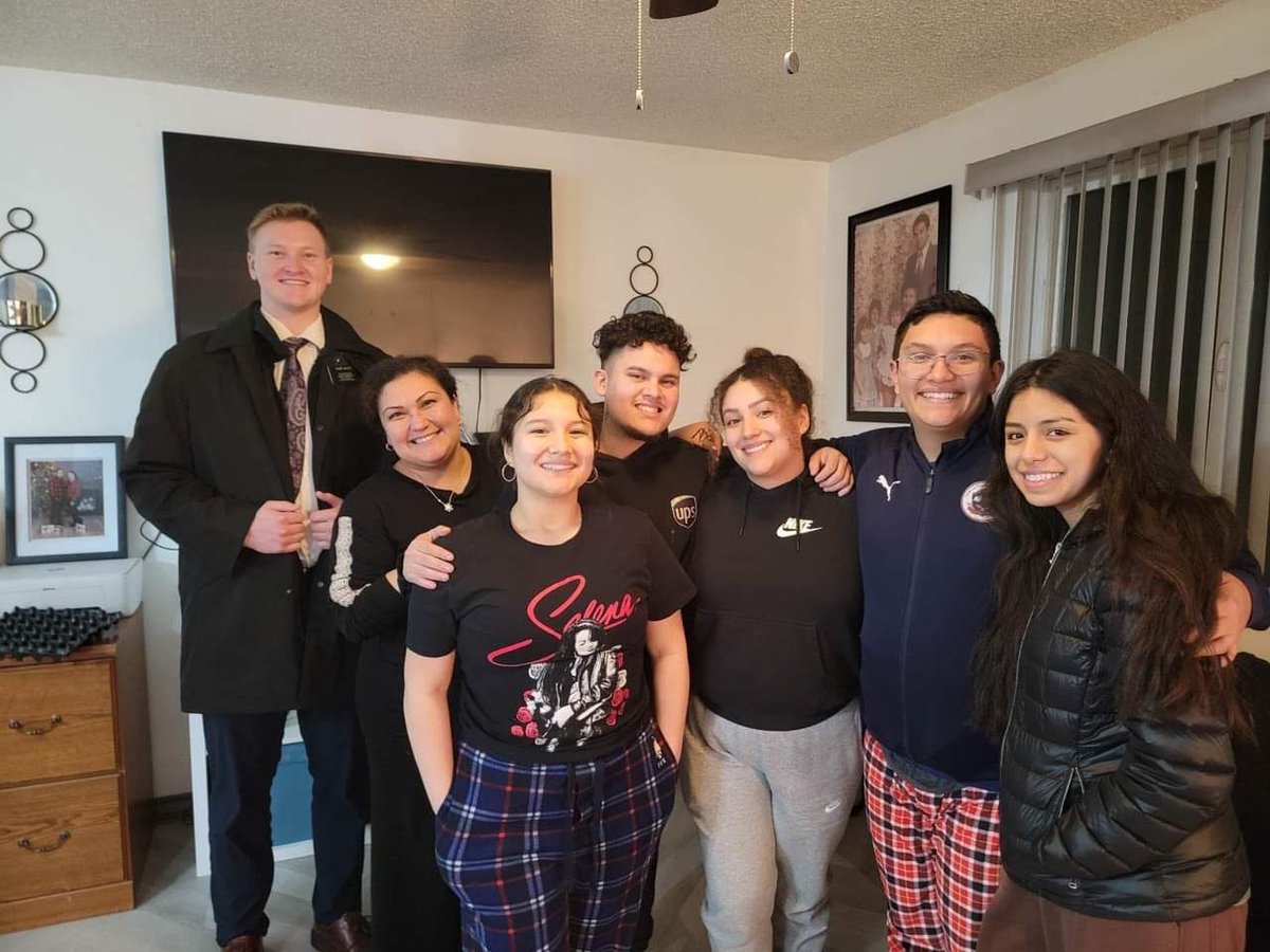 TannerJolley2's tweet photo. SLC West Spanish speaking mission has been life changing for Elder Jolley! Incredible people and experiences. We will pick him up May 30th and keep driving straight to Logan for summer workouts! #120daystogo #goaggies https://t.co/x1sPO0gn5H