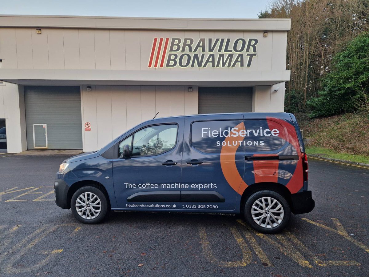 FieldServSols's tweet image. Delivering the best service means getting the right #training!
 
A group of FSS 
#engineers spent today touching up their
#coffeemachinerepair skills

#coffeemachineservice
#coffemachine
☕
#commercialcoffeemachine
#coffee
#cofeetime
#welovecoffee