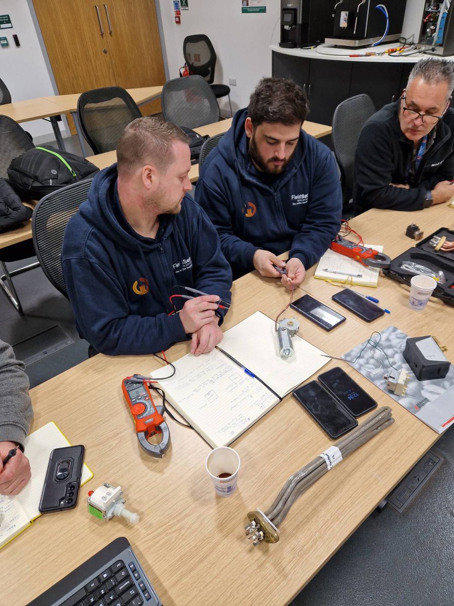 FieldServSols's tweet image. Delivering the best service means getting the right #training!
 
A group of FSS 
#engineers spent today touching up their
#coffeemachinerepair skills

#coffeemachineservice
#coffemachine
☕
#commercialcoffeemachine
#coffee
#cofeetime
#welovecoffee