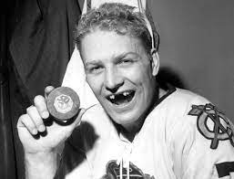 Sad to hear the passing of the Golden Jet. Bobby Hull one of hockey's greats. Godspeed Bobby!