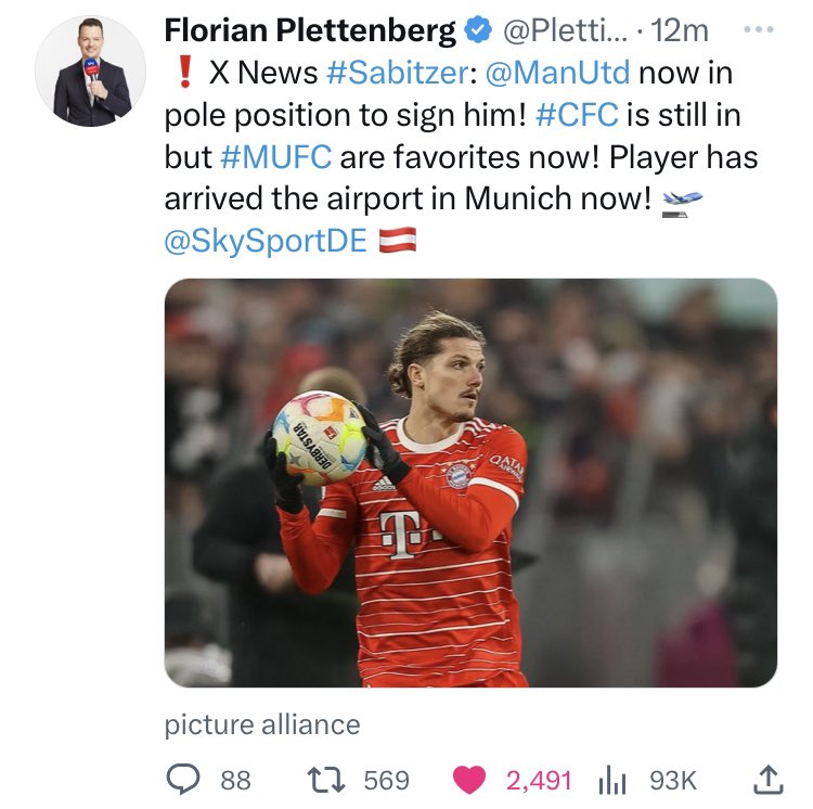 Mohamme30039343's tweet image. Small club Chelsea thought we’re Arsenal. Manchester United without UCL football still isn’t your colleague. #KnowYourLevel 😂