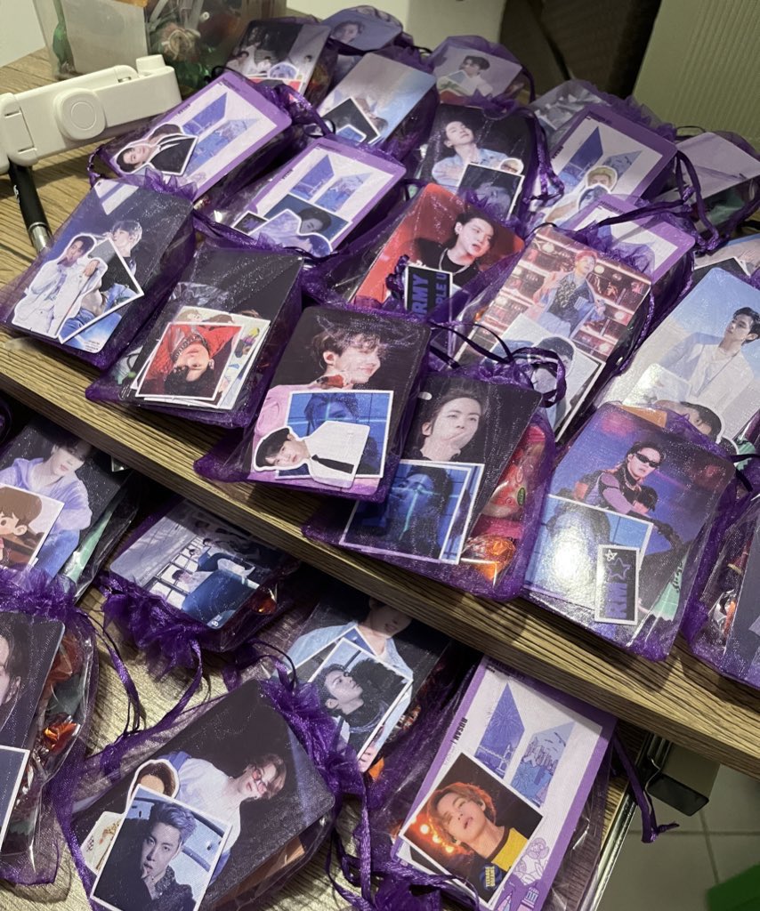 moonjincart's tweet photo. YTC cinema Giveaways 💜 see you armys!🥰 https://t.co/a2xGU8K6Rx