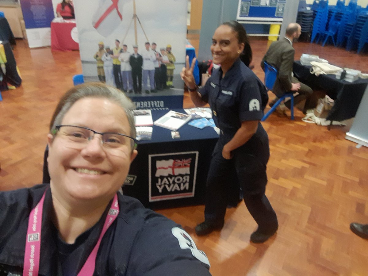 #Logistics #RoyalNavy #StAnnCatholicschool #careersinlogistics #catering
Rn specialist Logistics attract team out doing their thing