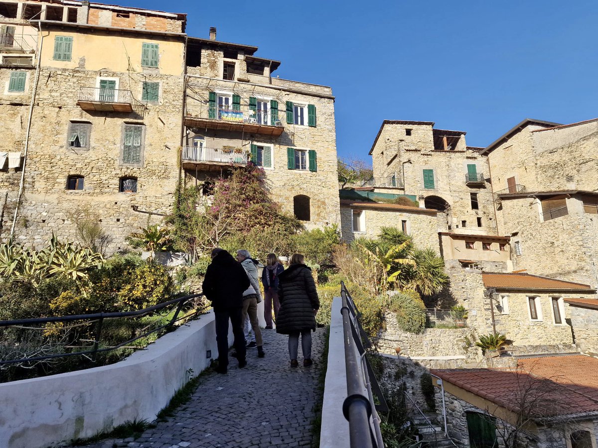 AnciLiguria's tweet photo. 📌Si avvia a conclusione la giornata on the road del direttore @PierluigiVinai e dello staff tecnico di Anci Liguria nella nuova #areainterna #Imperiese
▶️ https://t.co/o0DhPGK2hu https://t.co/18iLv3zkTf